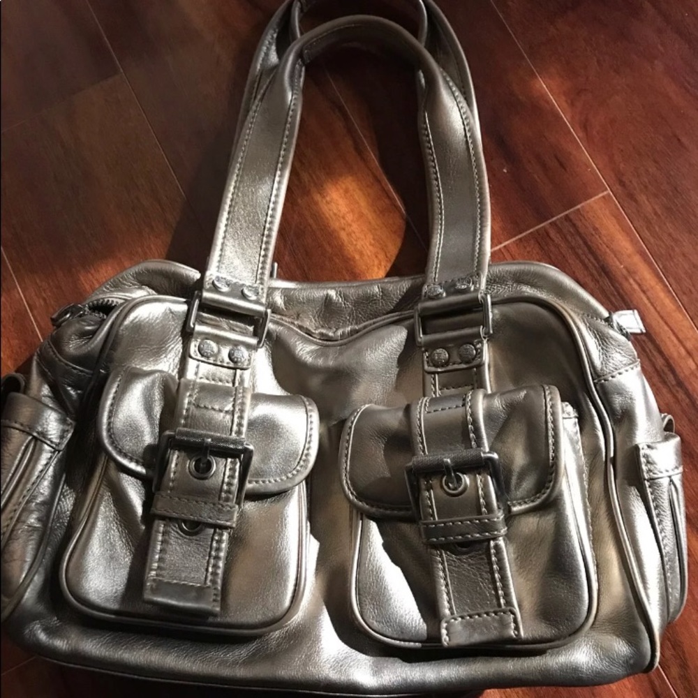 Gold Michael Kors purse in good condition